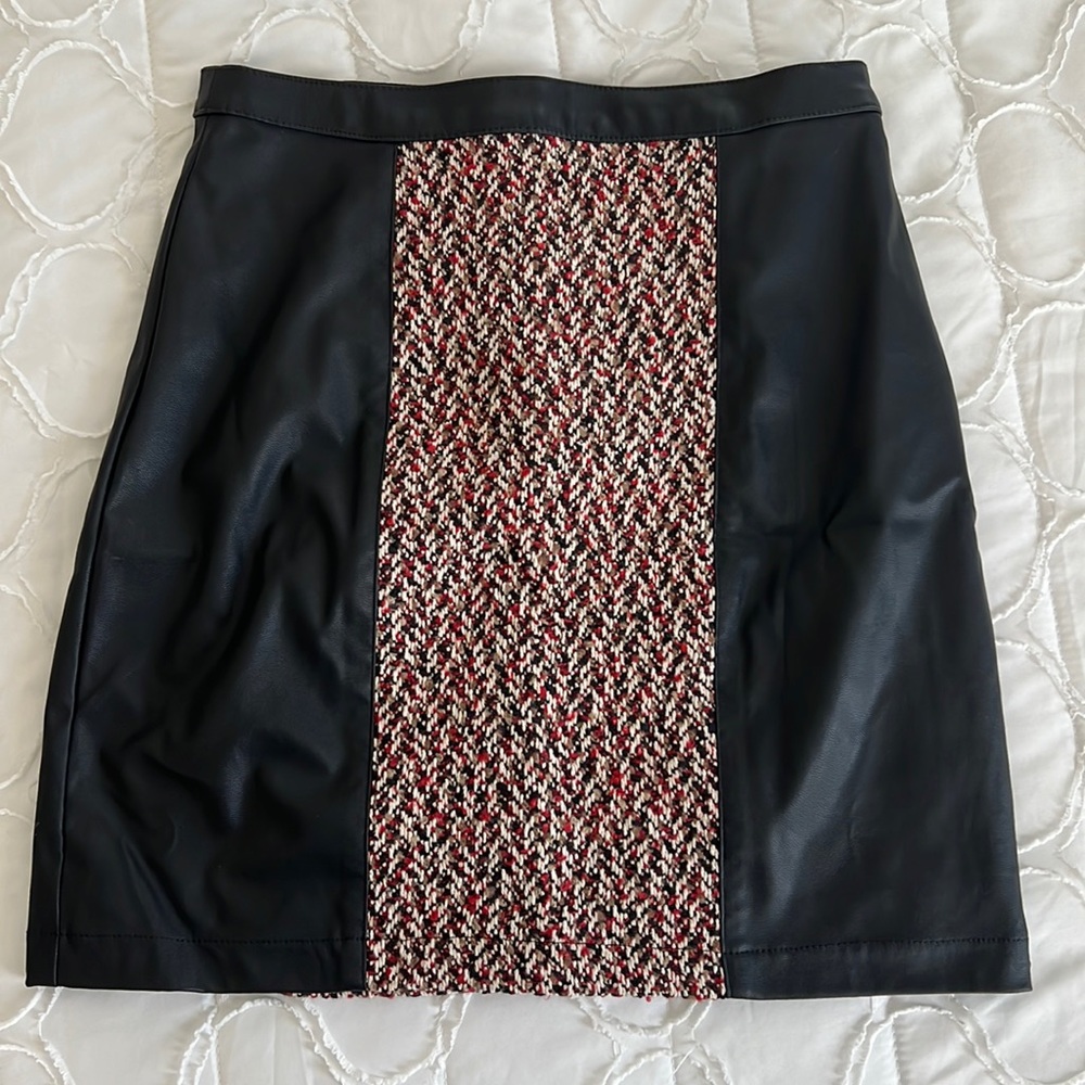 BCBG skirt
